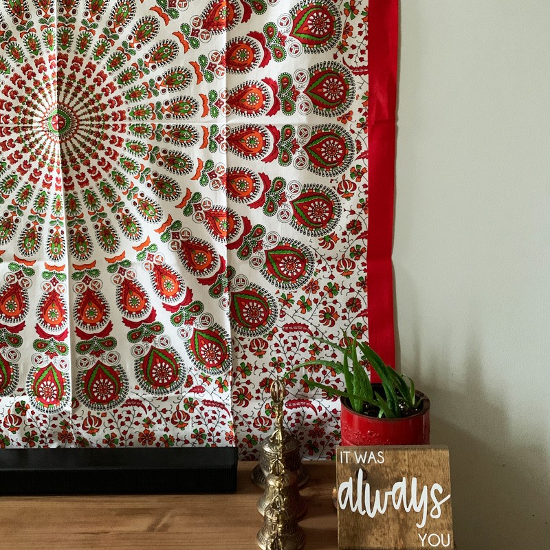 Mandala Tapestry - Vibrant Garden (Red)