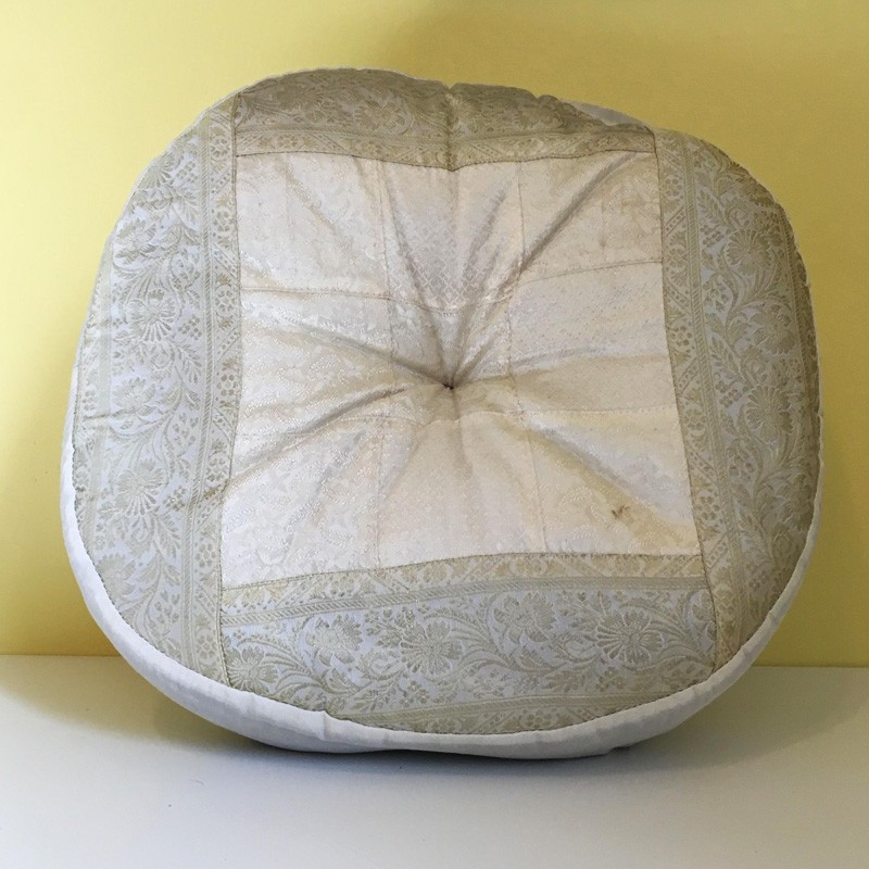 Meditation Cushion - Round White