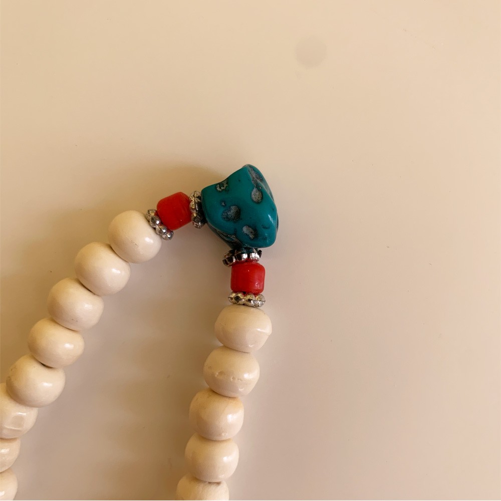 Tibetan Mala Bracelet with Turquoise Bead - White